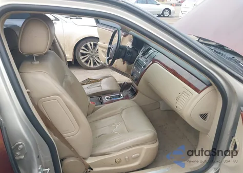 2007 Cadillac Dts Luxury I z USA, uszkodzony, nr VIN 1G6KD57Y07U142067